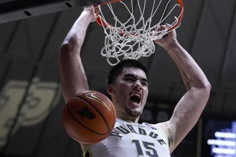 Canadian Zach Edey’s double-double powers Purdue past Iowa