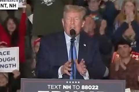 LOSER Trump BOOED by MASSIVE Audience TONIGHT, HILARIOUS CLIPS