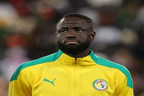 Nottingham Forest Star Cheikhou Kouyate Leaves Senegal's Afcon Camp After Tragic Death of His Dad