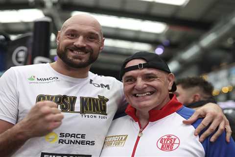 Tyson Fury's Dad Claims He Will Ignore Trainer's Instructions for Usyk Fight