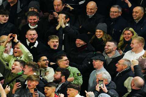 Fulham 0 Newcastle 2: Toon Legends Celebrate FA Cup Win