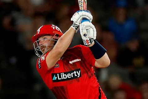 Finch carries Melbourne Renegades into BBL finals