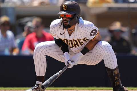 Fernando Tatis Jr. Needs to Get His Legs Back in Check