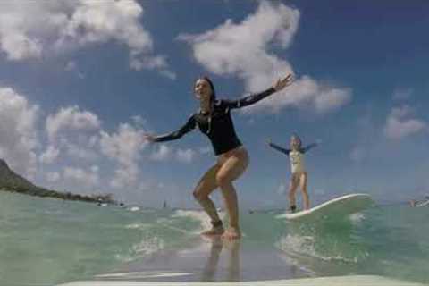 Surf lessons for beginners Hawaii Waikiki beach