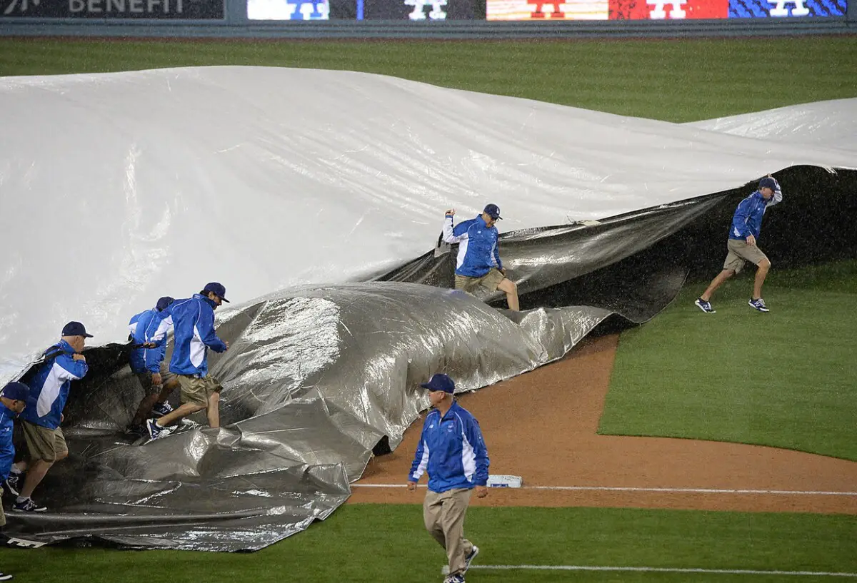 Dodgers Release Update on Sunday Night’s Game vs Cardinals Regarding Rain