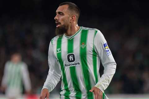 Rayo Vallecano make Borja Iglesias offer