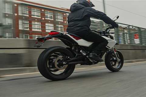 Best Fuel-Efficient Motorcycles 2024