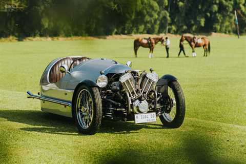 Saturday special: An elegant three-wheeler with a Mazda engine