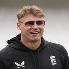 Freddie Flintoff smiles as he arrives in Cardiff for England’s T20 World Cup warm-up with Top Gear..