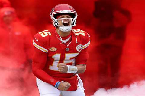 NFL Playoff Stat Shows How Patrick Mahomes Is In His Own League