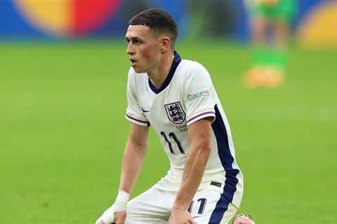 Foden says players to blame for England performances