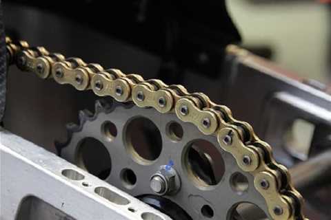 When To Replace Motorcycle Chain – Easy Beginner’s Guide