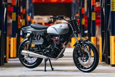 Slick Single: An AKT NKD 125 street tracker from Colombia