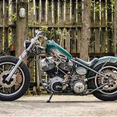 Gentleman’s Daily: A 1979 Harley Electra Glide Bobber from Japan