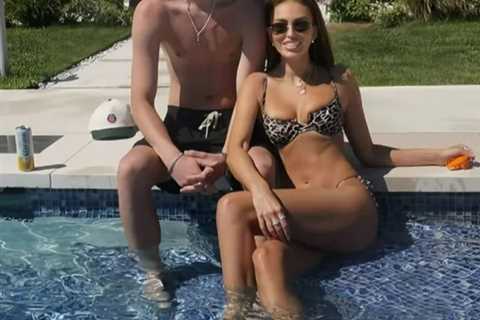 Golf Wag Paulina Gretzky leaves little to imagination in tiny bikini as she sizzles in pool