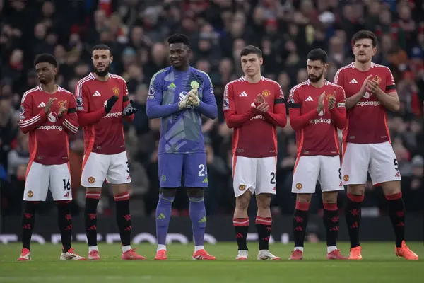 Atlético Eye Ugarte Move from United in January