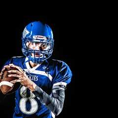 Key Defensive Lineman Uses Extra Year of Eligibility, Returns to Top Program